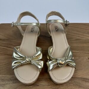 New Big Kids Nordstrom Rack Keegan Gold Faux Leather Platform Wedge Sandals Sz 2